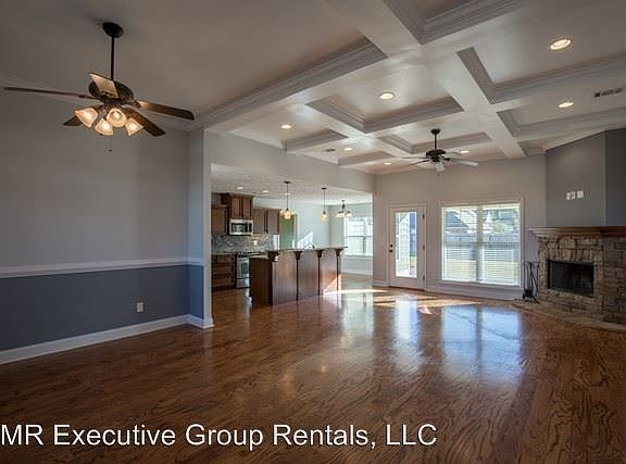 4th image of 220 Lee Road 2141