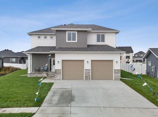 5840 James Dr W, West Fargo, ND 58078