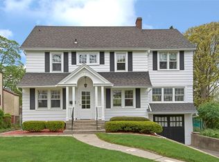 8 Coolidge Ave, White Plains, NY 10606