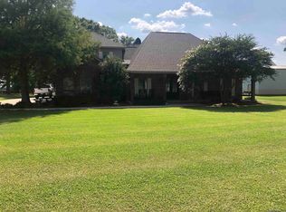 481 Tranquility Dr, Denham Springs, LA 70706