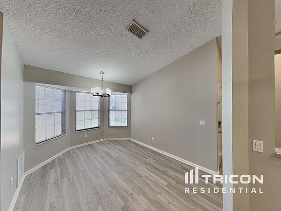4th image of 1707 Ashwood Cir