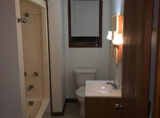 206 W Main St APT 1, Knoxville, IL
