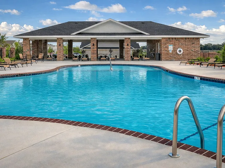 Sycamore Heights Townhome — Photo 2