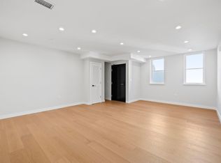 693 Sutter St #201, San Francisco, CA 94102
