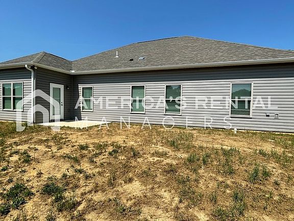 3rd image of 1982 Golf Course Rd