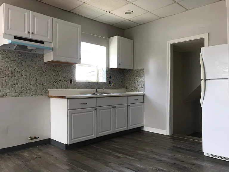 282 Gold St #1 — Photo 5