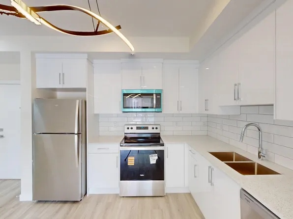 15 Skyview Point Rd NE #2124, Calgary, AB T3N 0G9