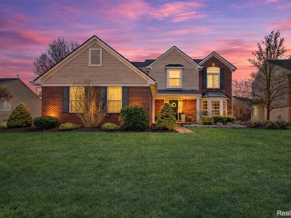 1st image of 42933 Sadie Ln