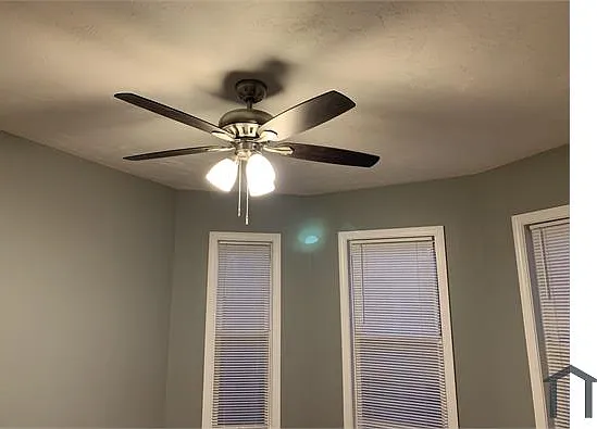 3 bed, 1300 sqft, $3,000 — Photo 1