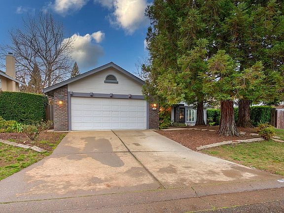 2nd image of 4491 Brisbane Cir