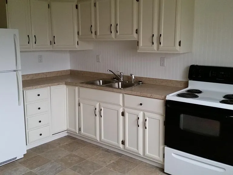 3843 Morris Dr — Photo 3