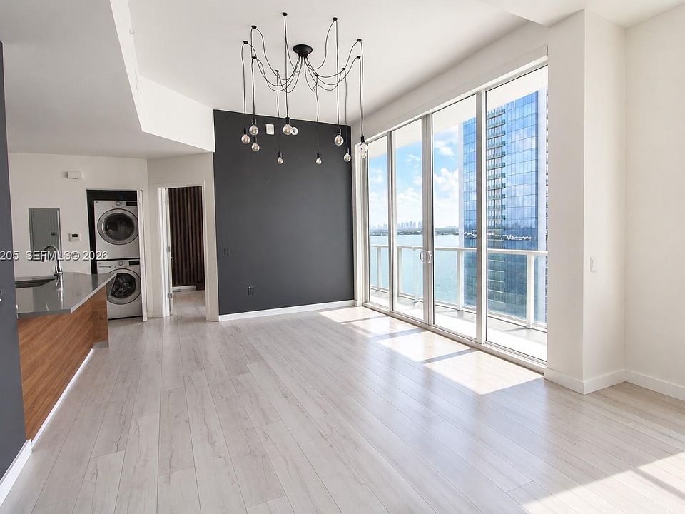 1st image of 601 NE 27th St APT 1806