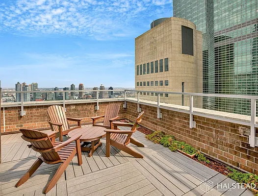 Rented by Halstead Real Estate | media 9