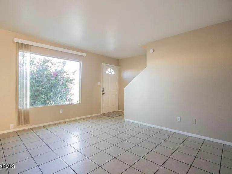 3840 N 43rd Ave #9 — Photo 3