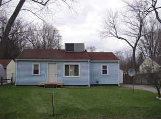 708 Sawyer Rd, Lansing, MI 48911