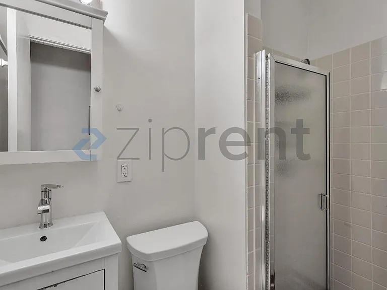 2145 Grant St — Photo 18