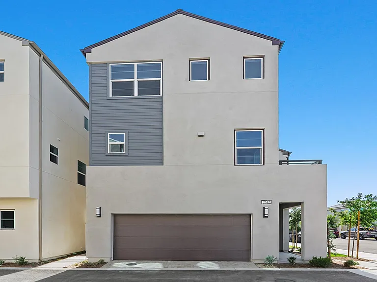 2612 E Hyde Paseo — Photo 3