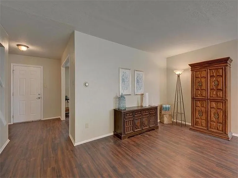 7601 Hawkeye Dr — Photo 15