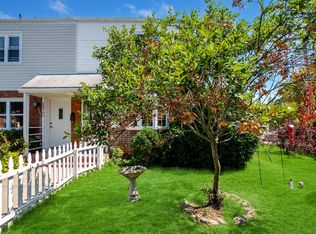 249-04 Shiloh Ave, Bellerose, NY 11426