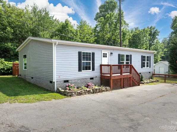 108 Central Ave, Swannanoa, NC 28778