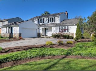 2688 Sulgrave Rd, Shaker Heights, OH 44122