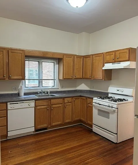 167 Ferry St #1 — Photo 3