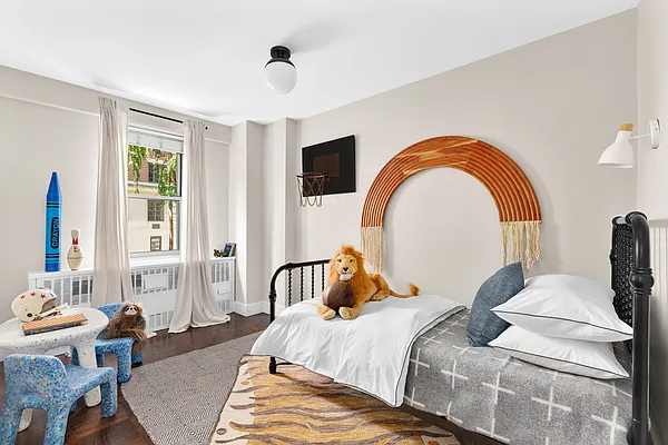 Sold by Compass | media 11