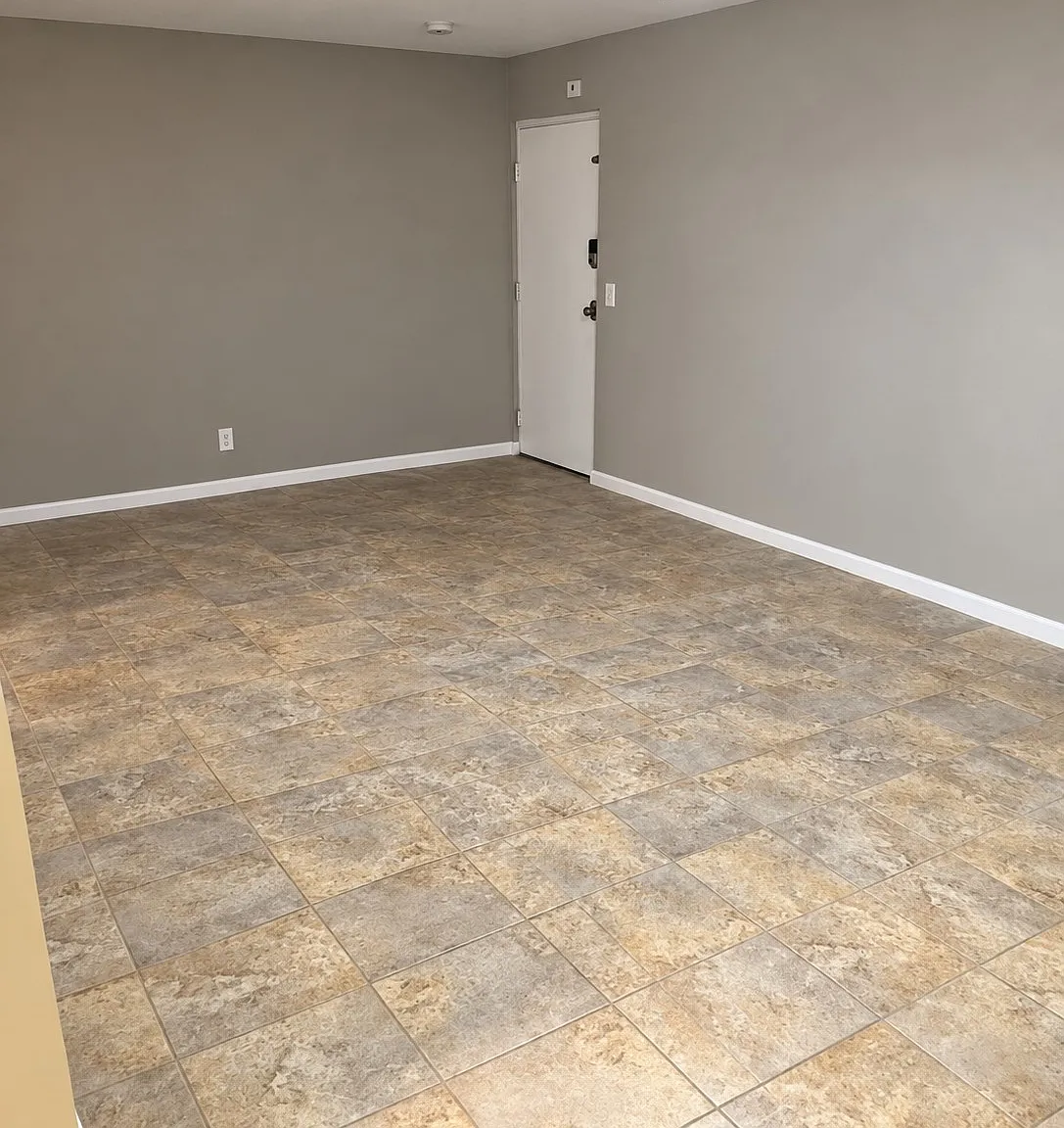 1668 Glen Parker Ave — Photo 4