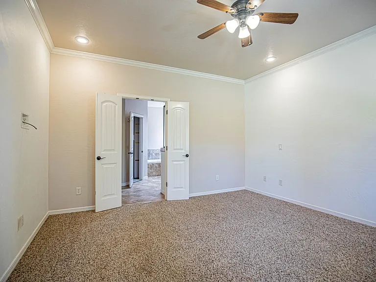 1124 Pajarito Dr — Photo 29