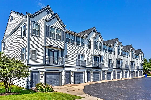 370 Haydn Ct #370