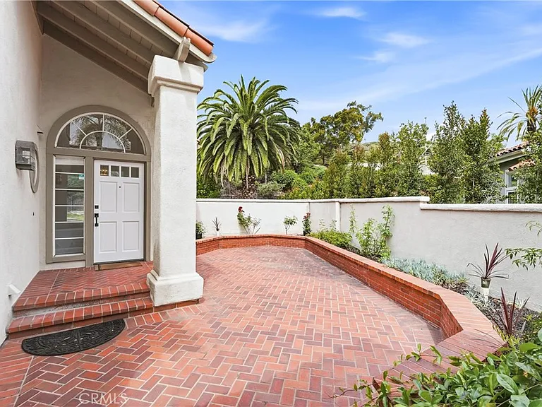 23302 Vista Carillo — Photo 36
