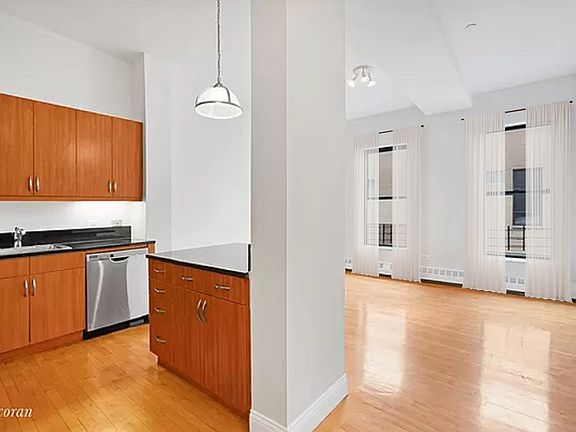3rd image of 205 15th St APT A8