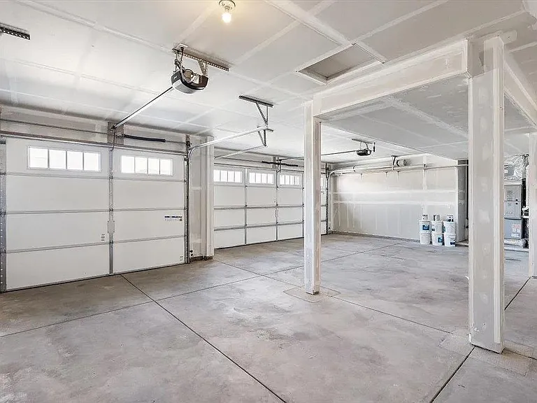 1229 S Greenacres Ct — Photo 35