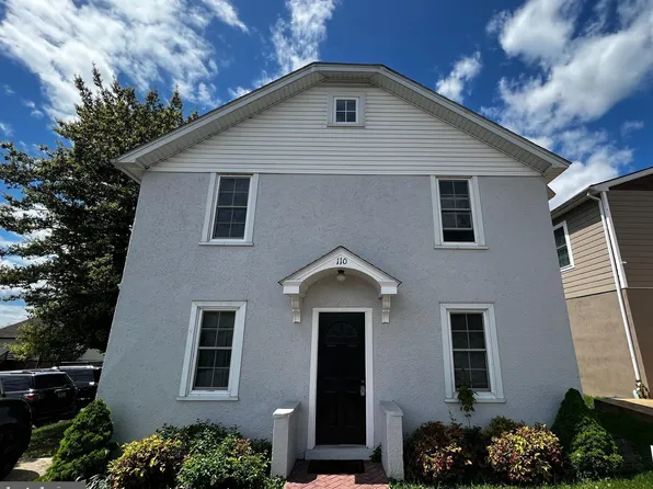 110 Lafayette St, Kennett Square, PA 19348