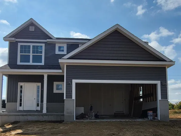 6097 Summerbrooke Cir, Fowlerville, MI 48836