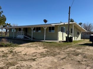 6485 Sunset Rd, Phelan, CA 92371