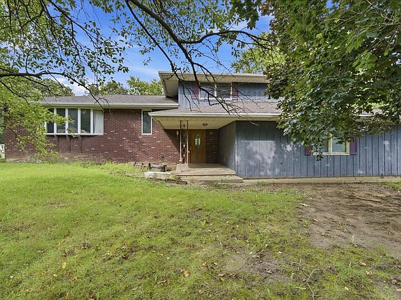 2nd image of 13 Timber Ridge Dr