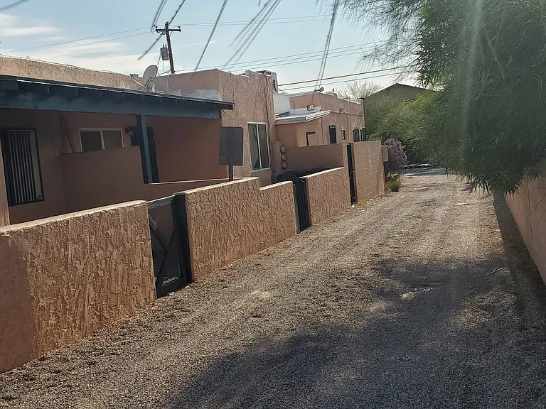 2634 N Estrella Ave #A — Photo 17