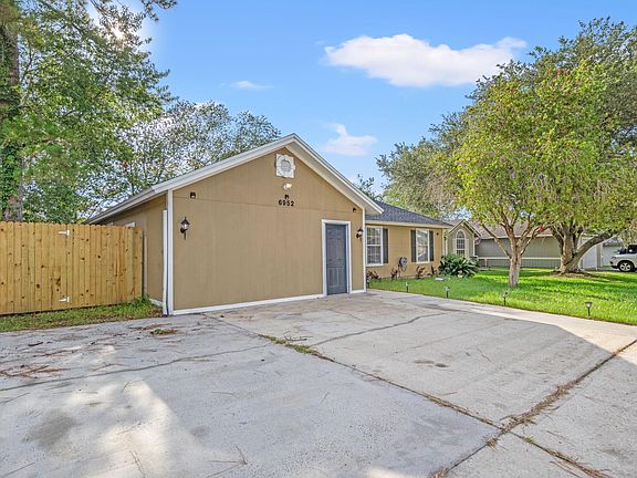 2nd image of 6952 Huntington Woods Cir E