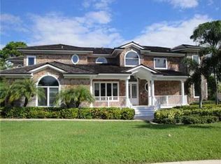 4 Oak Hill Way, Sewalls Pt, FL 34996