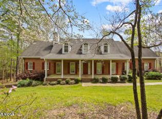 125 Tumbling Shoals Dr, Gray, GA 31032