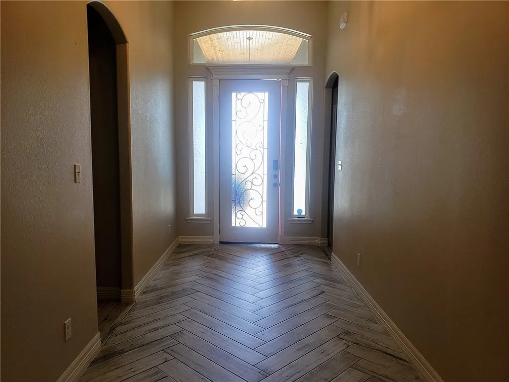 Building Photo - 3002 Oakdale Crossing Ct