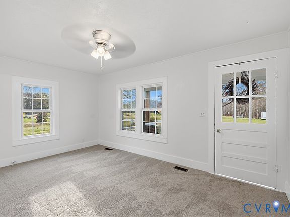 3rd image of 239 Brunswick Rd