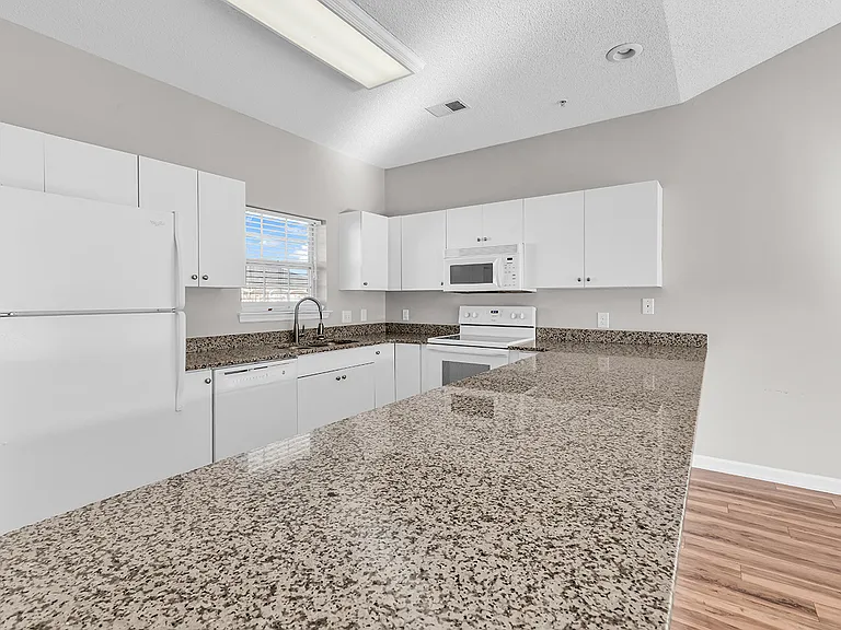 3947 Gladiola Ct #303 — Photo 6