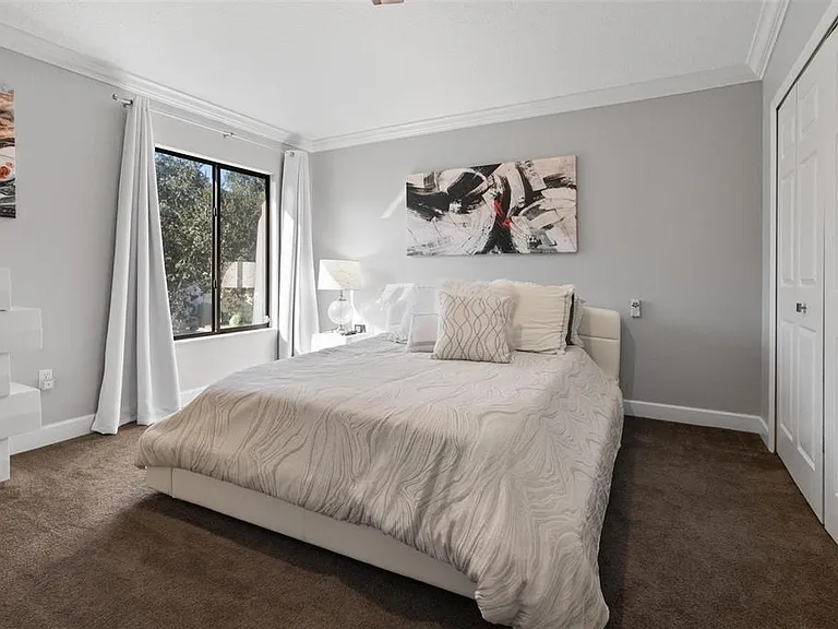 13228 Royal George Ave — Photo 24