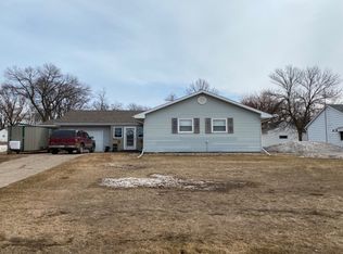 212 N Wallace St, Ivanhoe, MN 56142