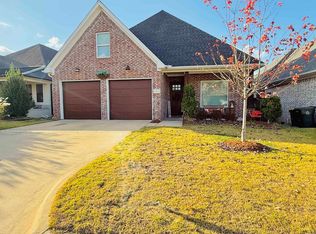 8 Bentwood Ln, Little Rock, AR 72223