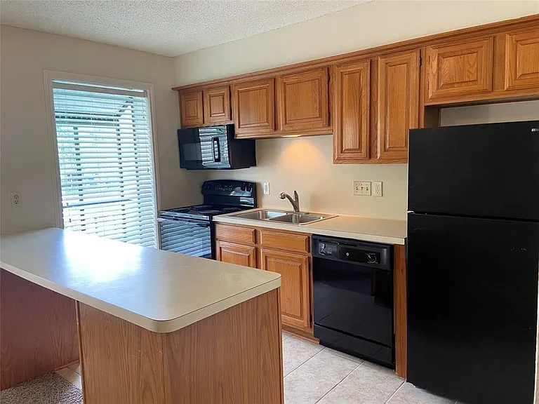 1311 Antoine Dr #180 — Photo 4