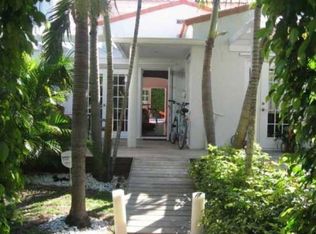 9517 Carlyle Ave, Surfside, FL 33154