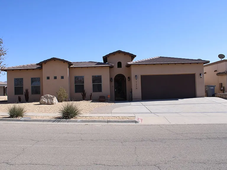 7316 Brays Landing Dr — Photo 1